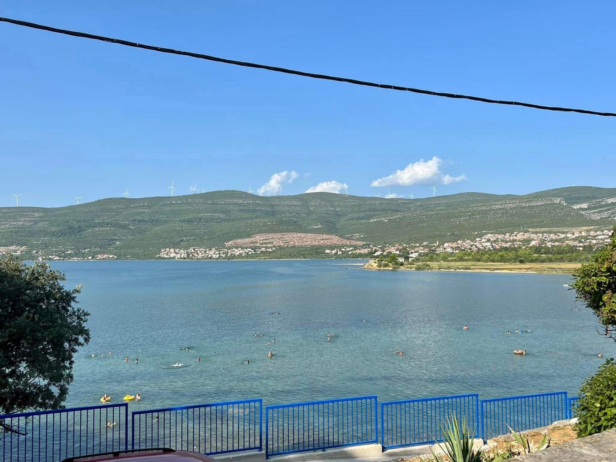 Apartmani Lidija Karin Donji Donji Karin Екстер'єр фото