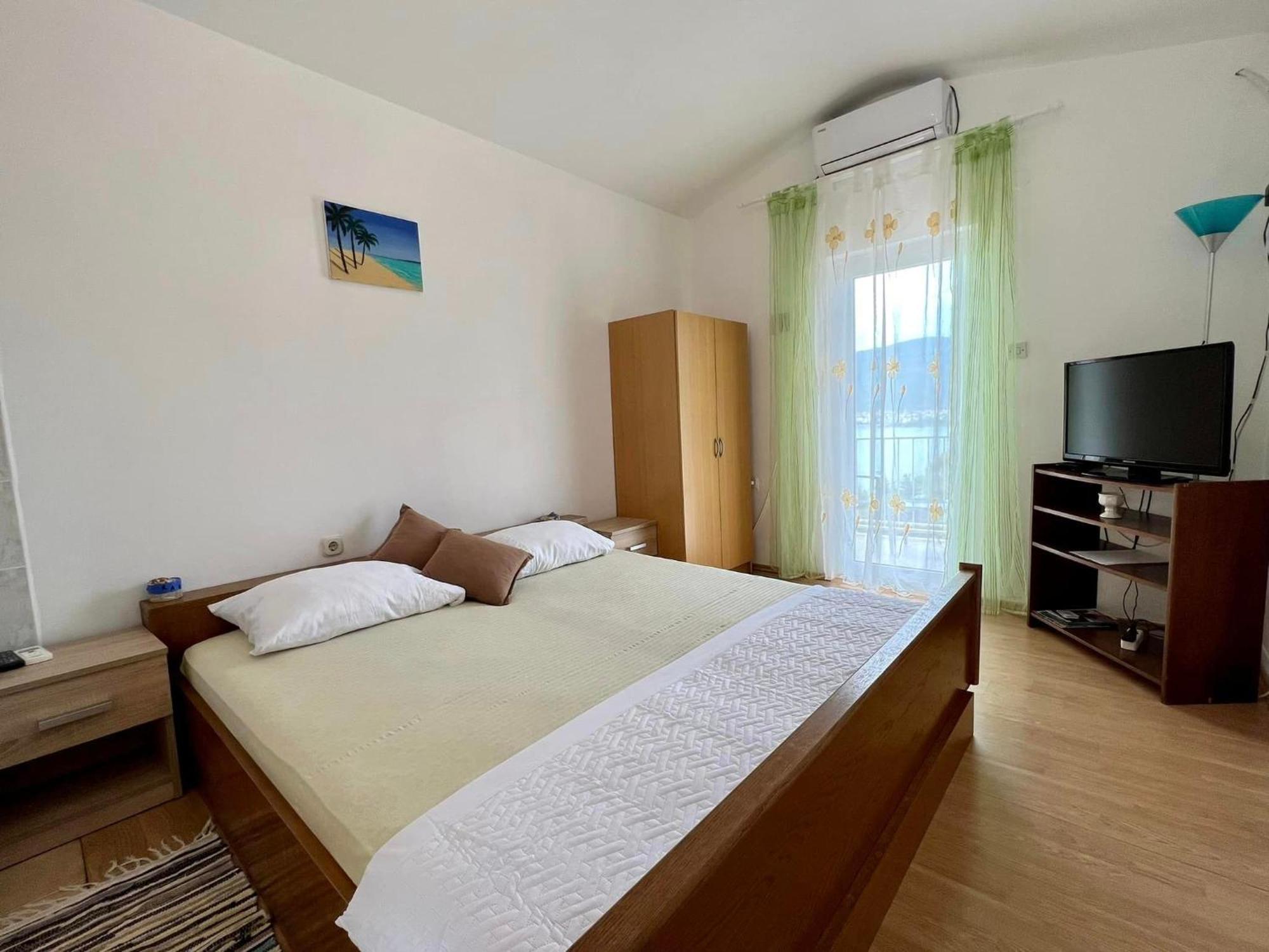 Apartmani Lidija Karin Donji Donji Karin Екстер'єр фото