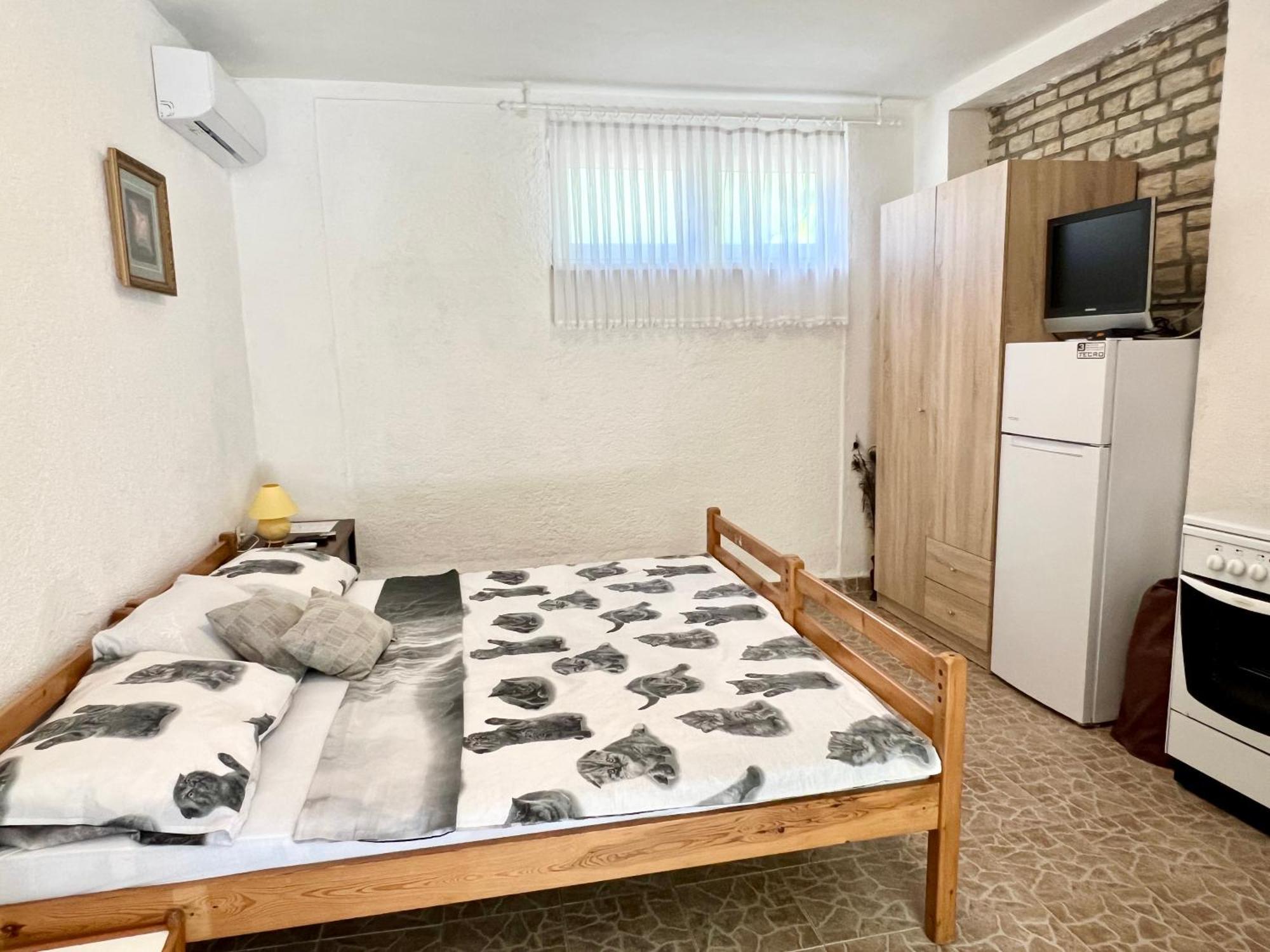 Apartmani Lidija Karin Donji Donji Karin Екстер'єр фото