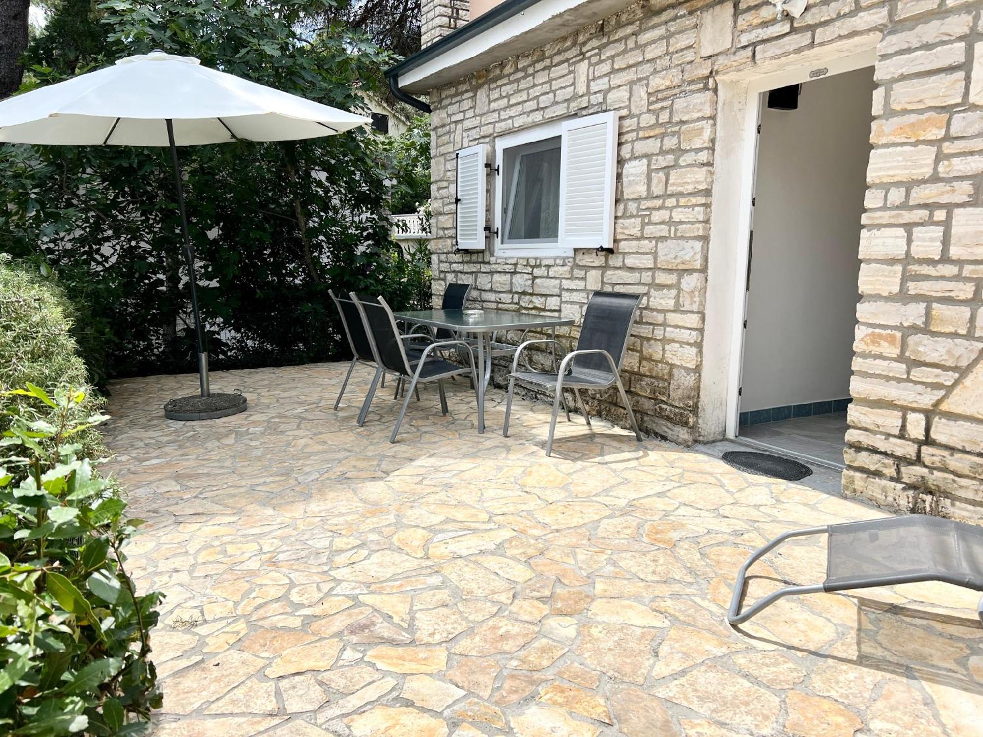 Apartmani Lidija Karin Donji Donji Karin Екстер'єр фото
